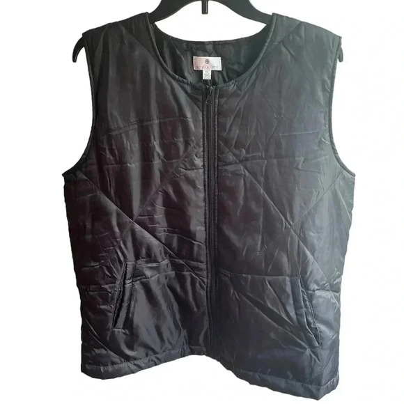 Socialite NWOT Womens Mae Medium Black Quilted Full Zip Lightweight Puffer Vest - Picture 2 of 6